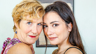 British MILFs Molly & Valentina in No-Condom Girl/Girl Action - страстные шлюхи в HD BIGWHORE.COM