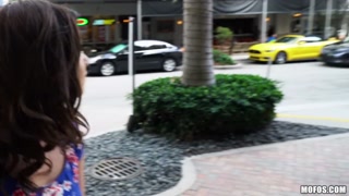 Karlie Brooks' Shy Pussy Display - страстные шлюхи в HD BIGWHORE.COM