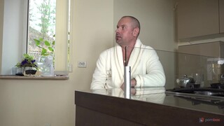Deepthroat and Squirting with Beautiful Monika Fox - страстные шлюхи в HD BIGWHORE.COM