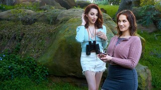 Fingering and Kissing with Sexy Siri and Ariel - новинки порно на BIGWHORE.COM