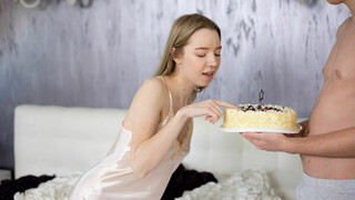 Justin Gives Mirka a Blowjob - страстные шлюхи в HD BIGWHORE.COM