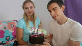 Stepsister's Special Day - страстные шлюхи в HD BIGWHORE.COM