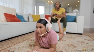 Cheating Stepmom Has Huge Boobs! - страстные шлюхи в HD BIGWHORE.COM