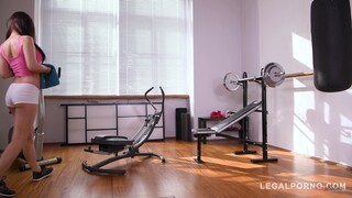 Double Penetration for Fitness Freak Regina Sparks - страстные шлюхи в HD BIGWHORE.COM