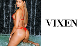 Reverse Cowgirl Action with Gizelle Blanco and Oliver Flynn - страстные шлюхи в HD BIGWHORE.COM