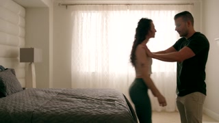 Liz Jordan's Rough and Ready - страстные шлюхи в HD BIGWHORE.COM