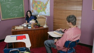 Brunette teacher India Summer loves sucking big cock - страстные шлюхи в HD BIGWHORE.COM