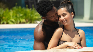 Beautiful Sex in the Sun - страстные шлюхи в HD BIGWHORE.COM