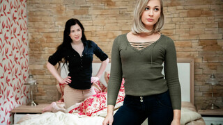  Curly Hair Lesbian Action (2017) - страстные шлюхи в HD BIGWHORE.COM
