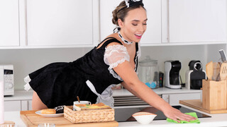 Briana Banderas: Russian Maid with Big Tits - страстные шлюхи в HD BIGWHORE.COM
