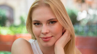 European Sex Bombs: Mimi Cica, Cherry Kiss - страстные шлюхи в HD BIGWHORE.COM