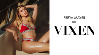 Small Tits, Big Impressions - страстные шлюхи в HD BIGWHORE.COM