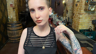 Lou Nesbit Takes Control - страстные шлюхи в HD BIGWHORE.COM